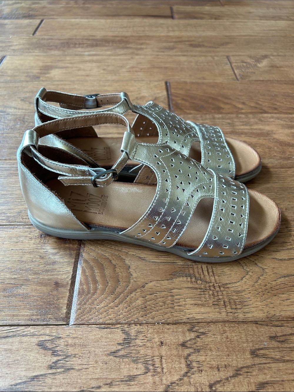 Miz Mooz Corvo Sandals Gold Leather Lasercut Size 38 US 7.5 - 8 New in Box